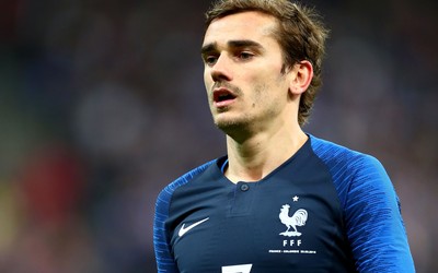 OK体育热评-克瓦拉茨赫利亚当选欧冠周最佳球员