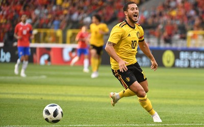 OK体育热议-罗德里这球对方后卫盯人不紧